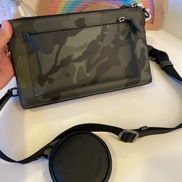 🎀 Coach Holden Crossbody With Camo Print - Picture 2 of 5